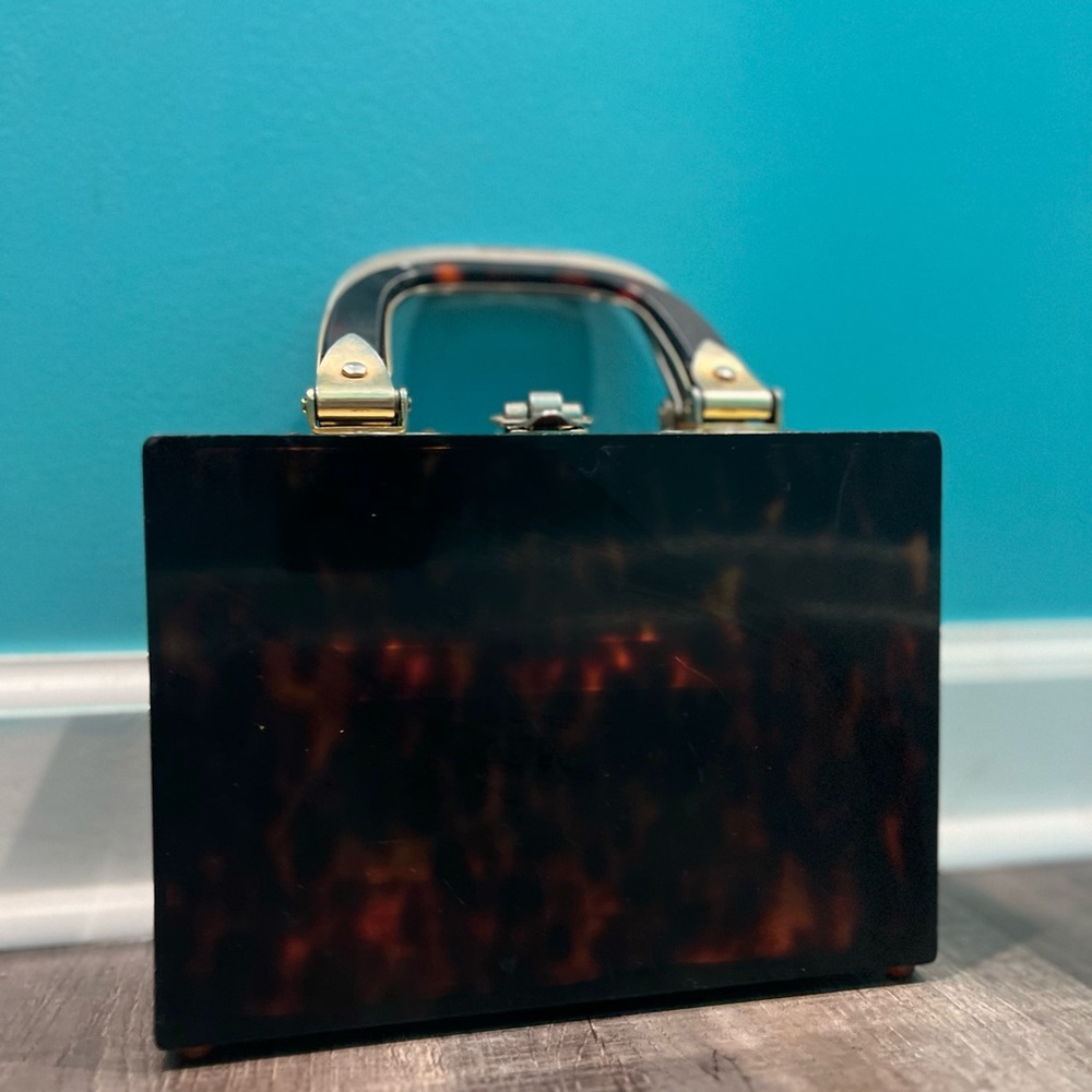 Tortoise Shell Lucit